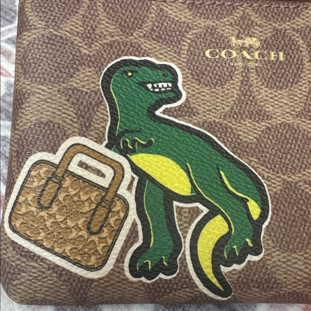 New! Coach Signature Dinosaur Corner Zip Wristlet (model CW856) Brown Wristlet - Picture 4 of 9